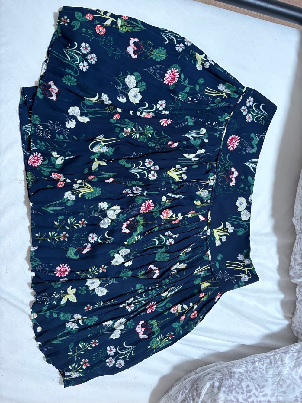 LOFT Navy Floral Pleated Skirt